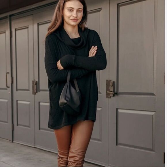 Free People Juicy Long Sleeve Waffle Weave Split Back top versatile, slimming - Picture 4 of 5